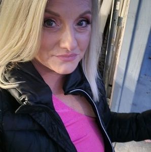 Meet your Posher, Nicky